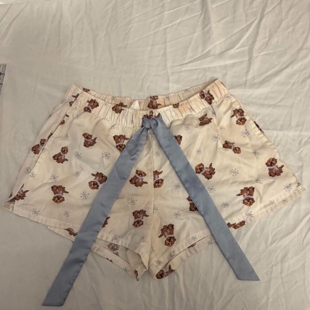Hollister-co Women's multi Shorts